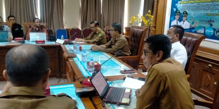 Ardiansyah Sulaiman Bupati Kabupaten Kutai Timur, menuturkan bahwa hampir seluruh kecamatan di Kutai Timur memiliki destinasi wisata atau memiliki tempat yang bisa dijual sebagai daerah tujuan berwisata